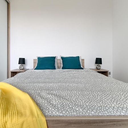 Gris Apartment Poznan Luaran gambar